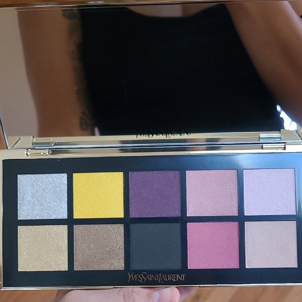 Yves Saint Laurent Eyeshadow Palette - Vibrant Multi-Color